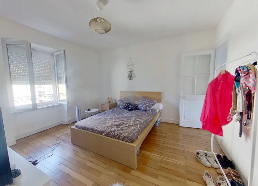 Flat Rue des Nouvelles Maisons in Lyon