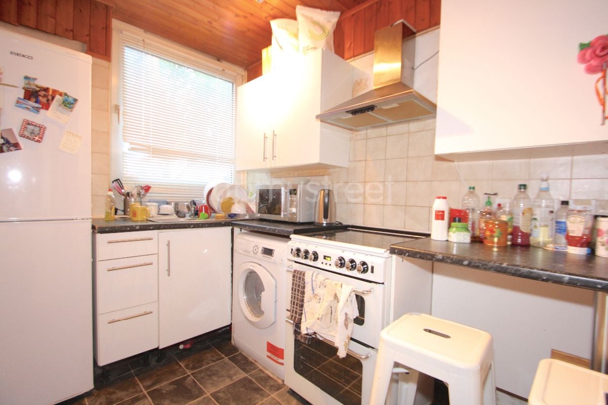 Room Stanhope Street in Greater London