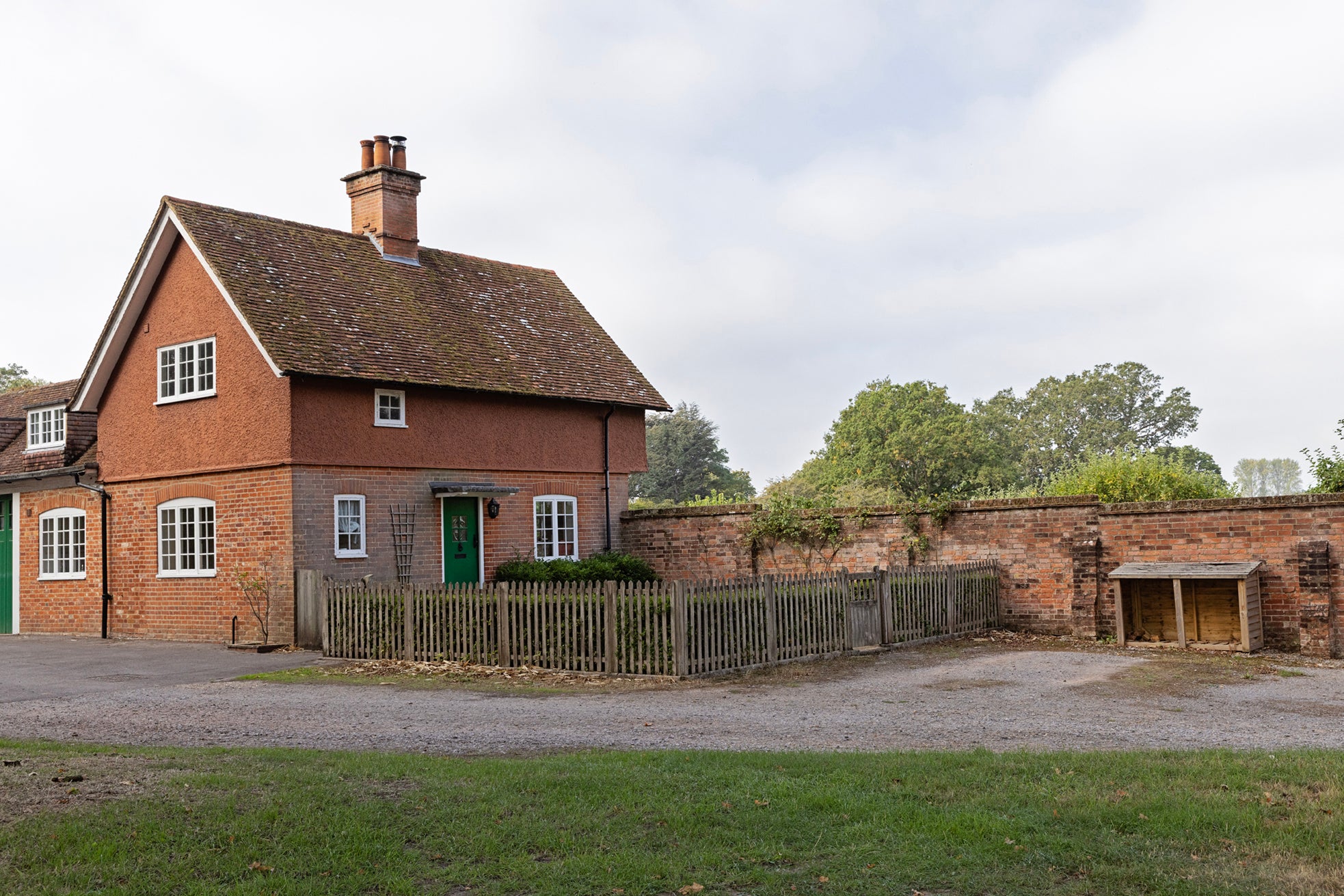 House West Green Road in Hart