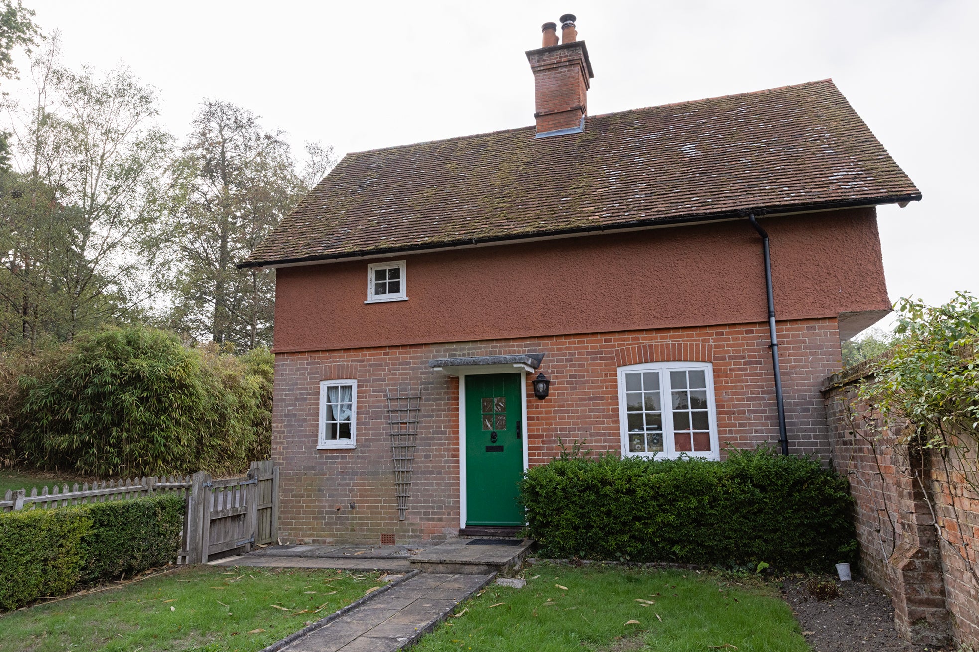 House West Green Road in Hart