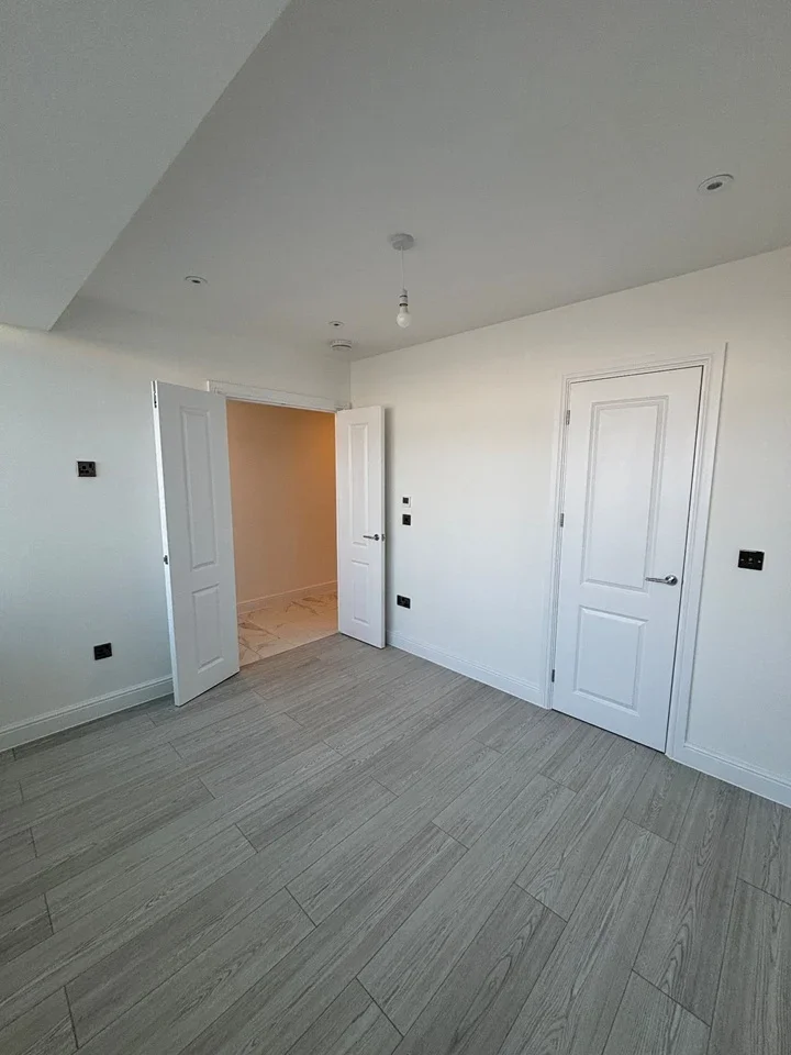 Flat Upper Wickham Lane in Greater London