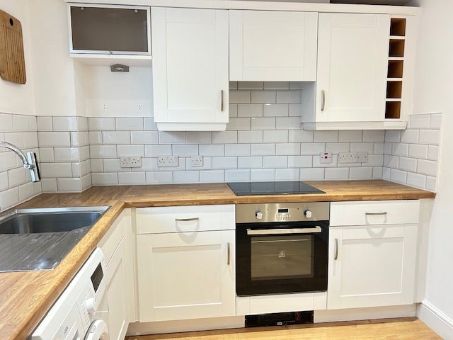 Flat Covesfield in Gravesham