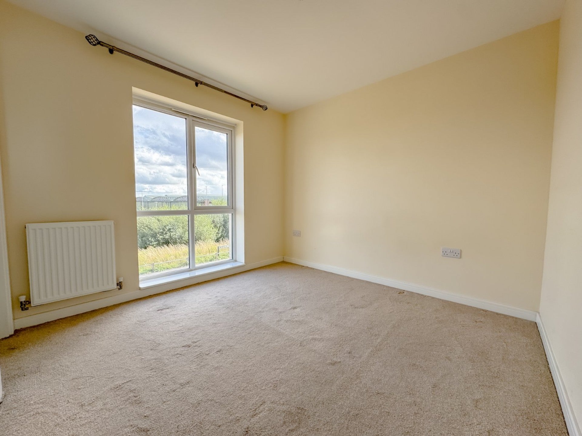 House Whitsun Leaze in Bristol