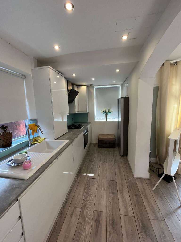 House Hiliary Gardens in Greater London