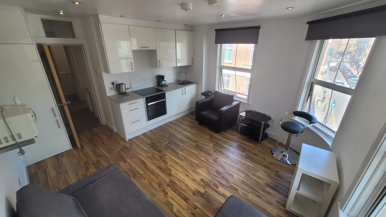 Flat Bacon Street in Greater London