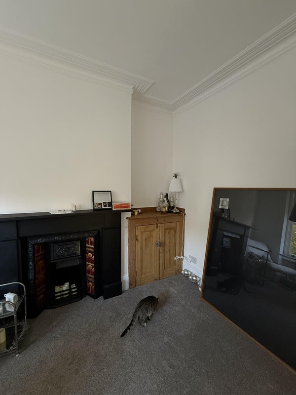 Room Curwen Road in Greater London