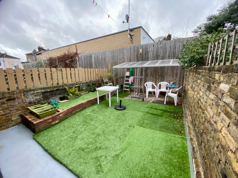 Room Elswick Road in Greater London