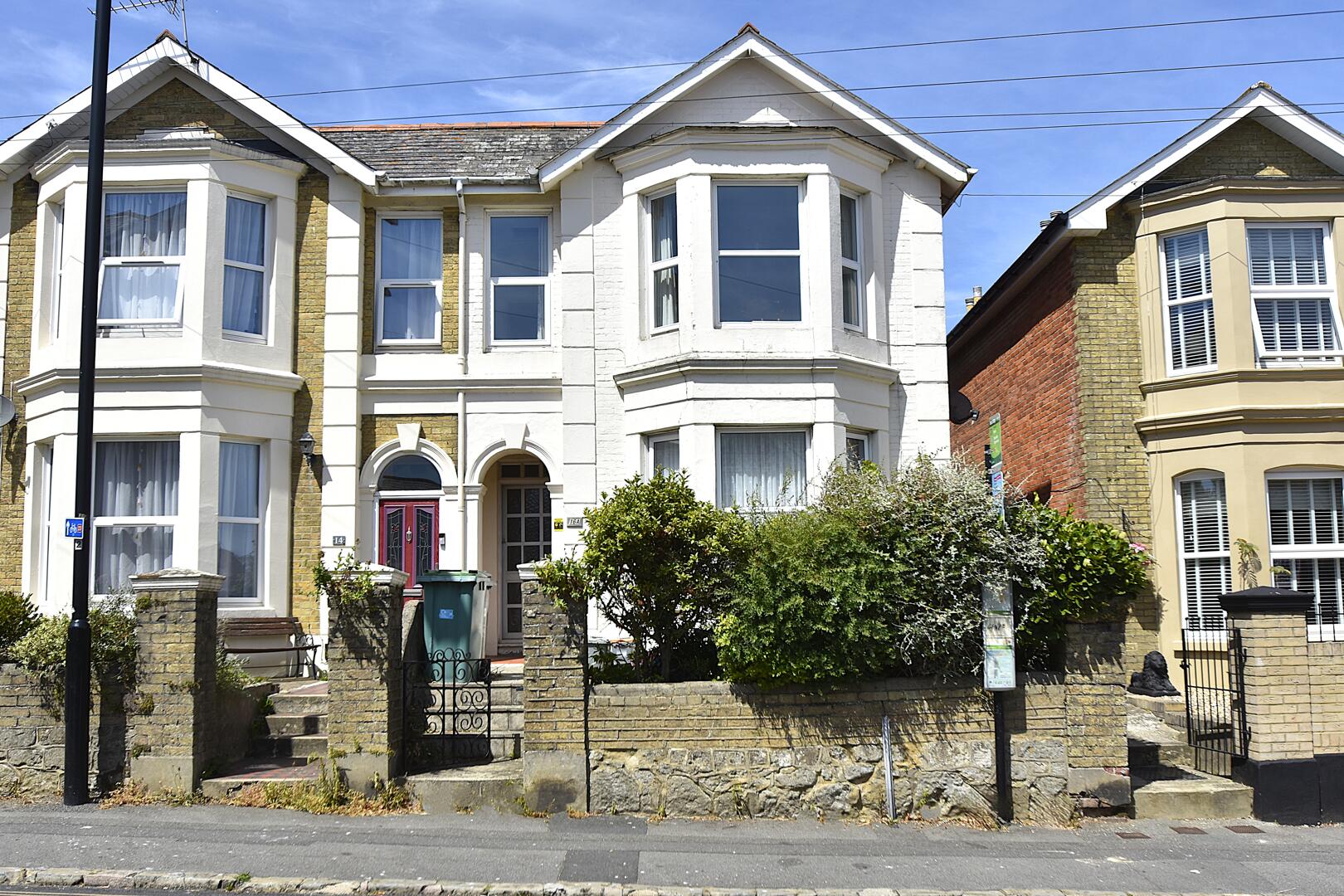 Flat Atherley Road in Shanklin