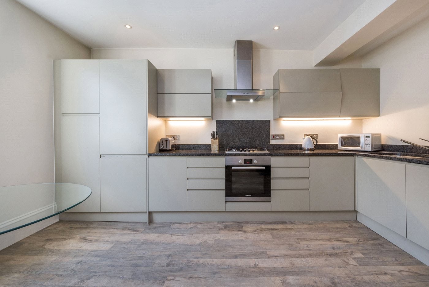 Flat Tottenham Street in Greater London
