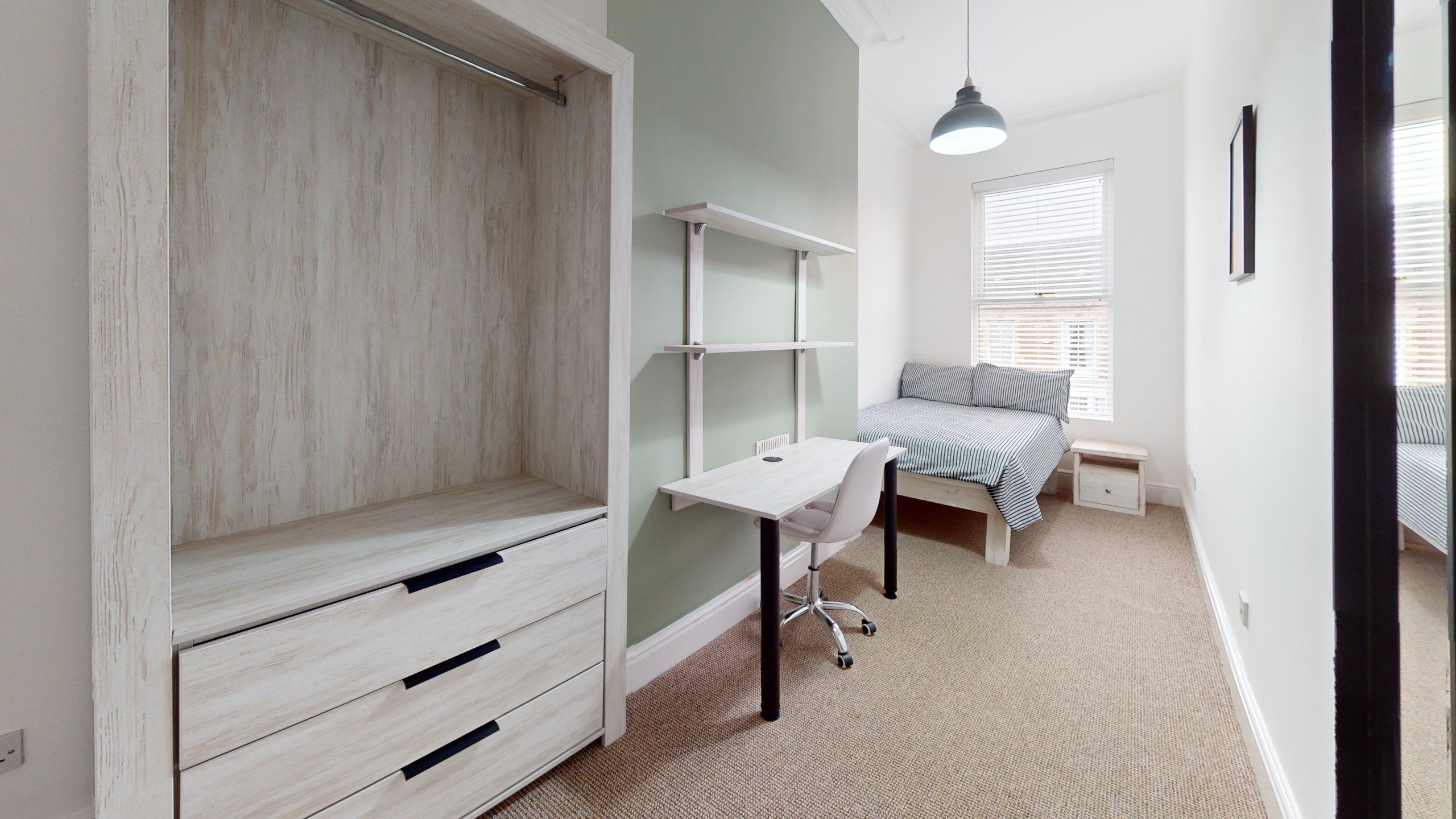Room Rufford Road in Liverpool