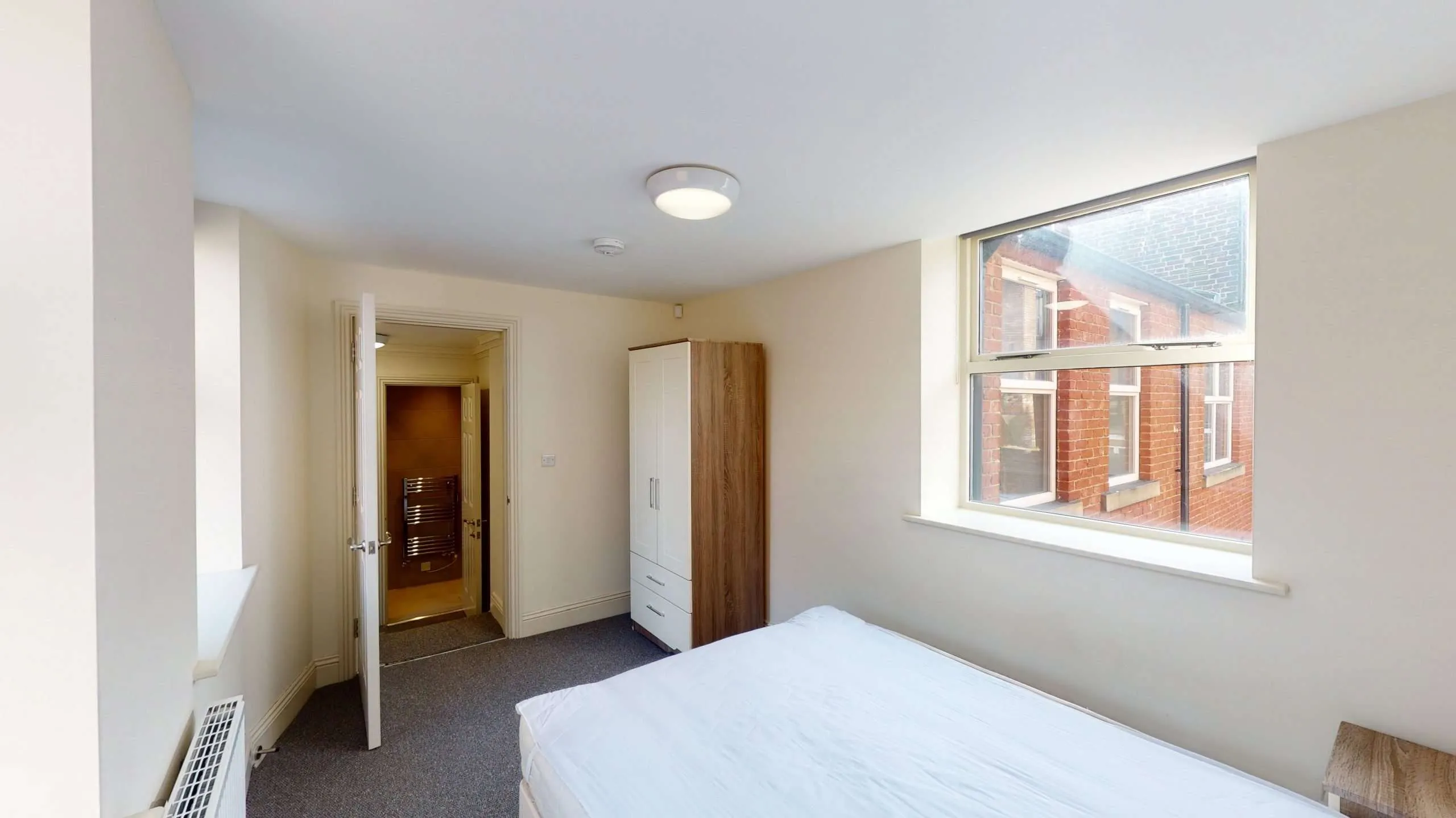 Flat Saint James Row in Sheffield