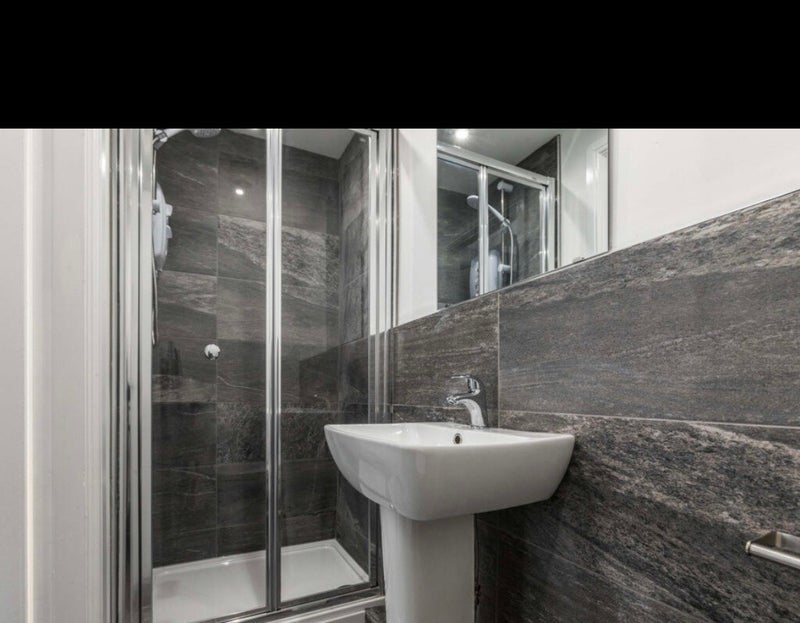 Room Brookfield Place in Leeds
