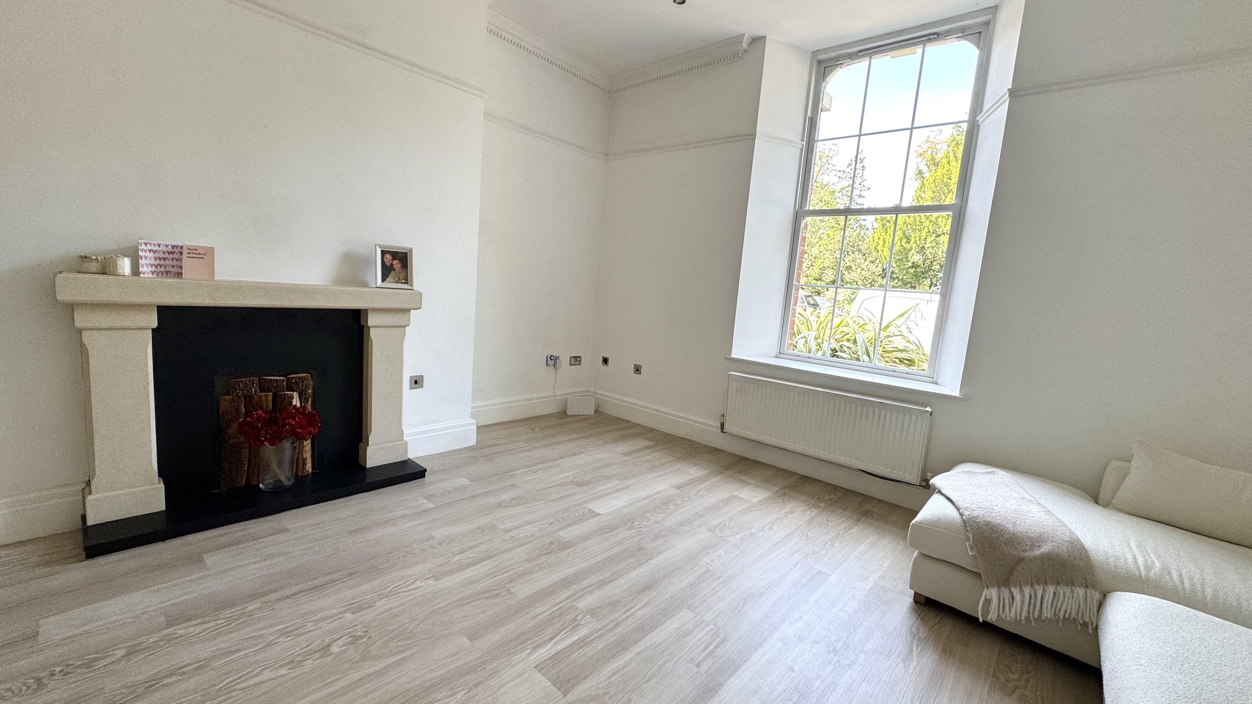 Flat Nightingale Walk in Lichfield