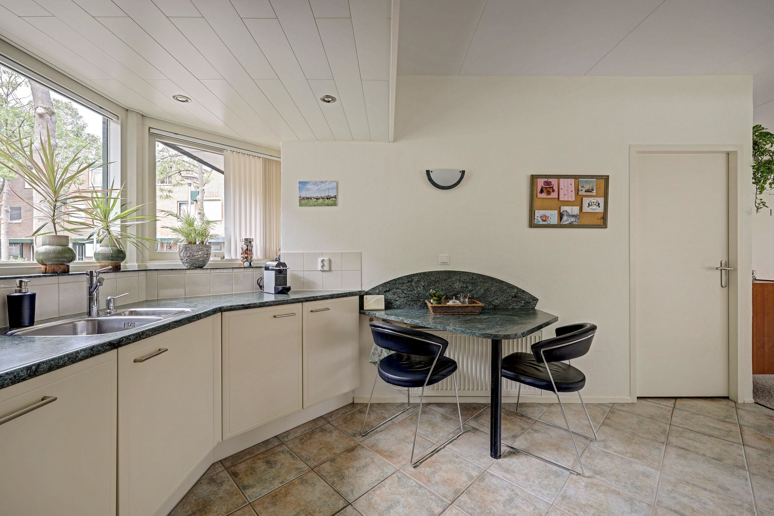 Hoekwoning te koop: Kerkstraat 31, Zwijndrecht