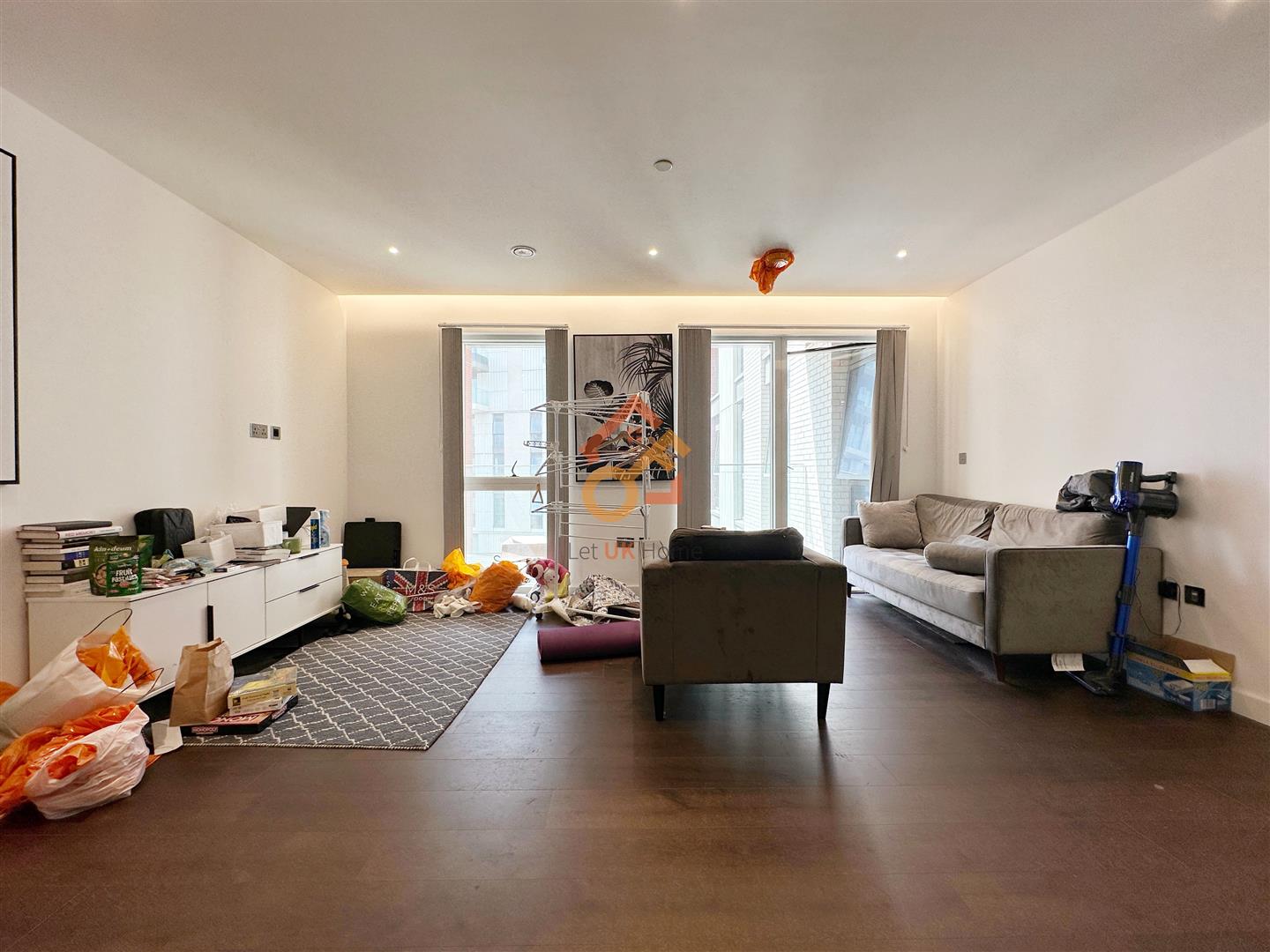 Flat Malthouse Road in Greater London