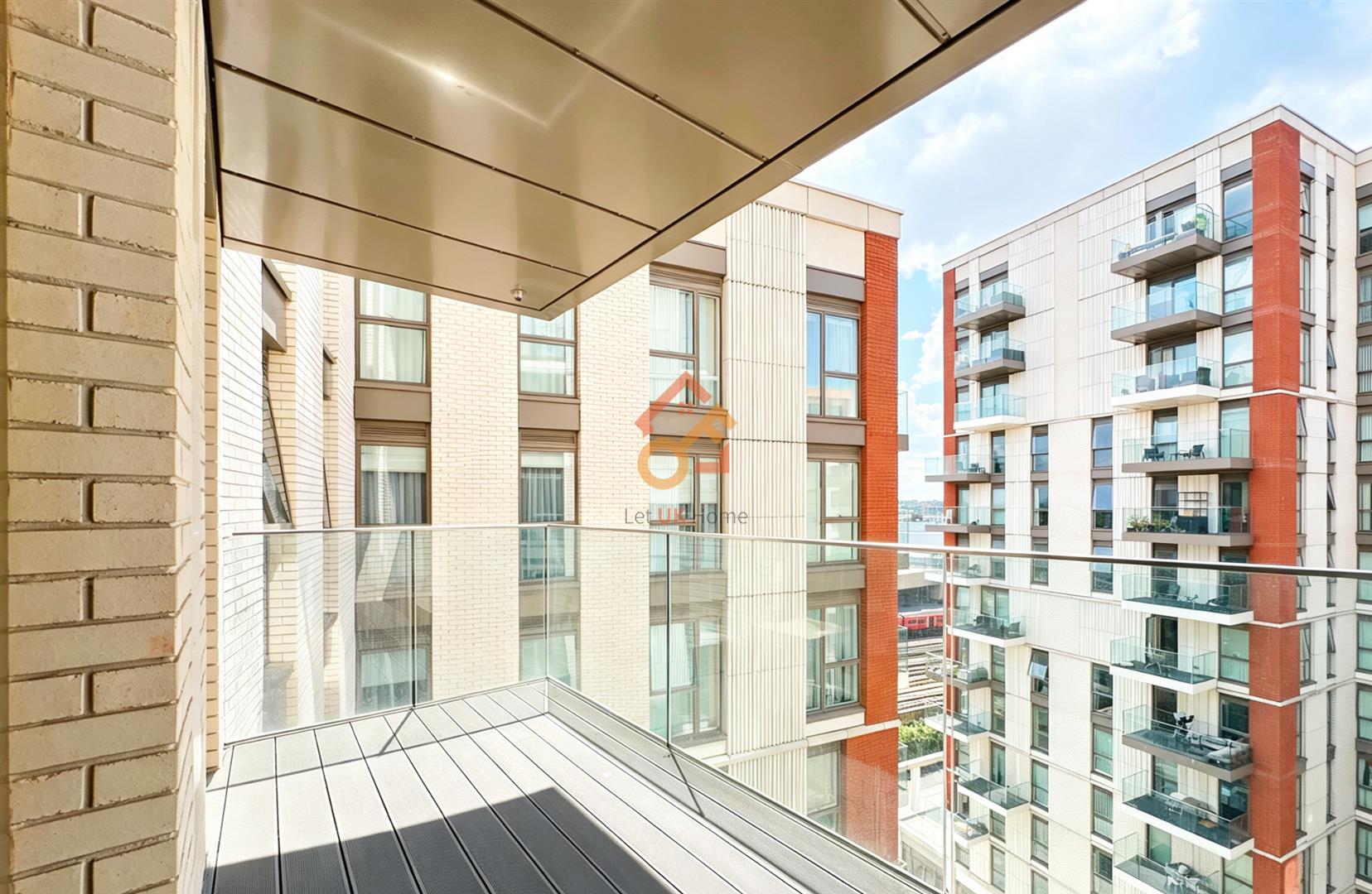 Flat Malthouse Road in Greater London