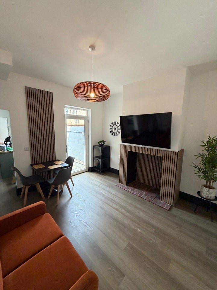 Room Harrison Street in Barrow-in-Furness