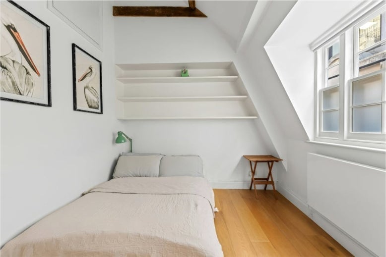 Flat Gracechurch Street in City of London