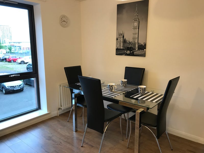 Room Incholm Lane in Glasgow