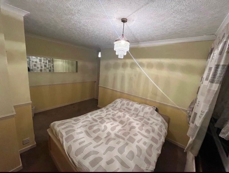 Room Yewdale Crescent in Coventry