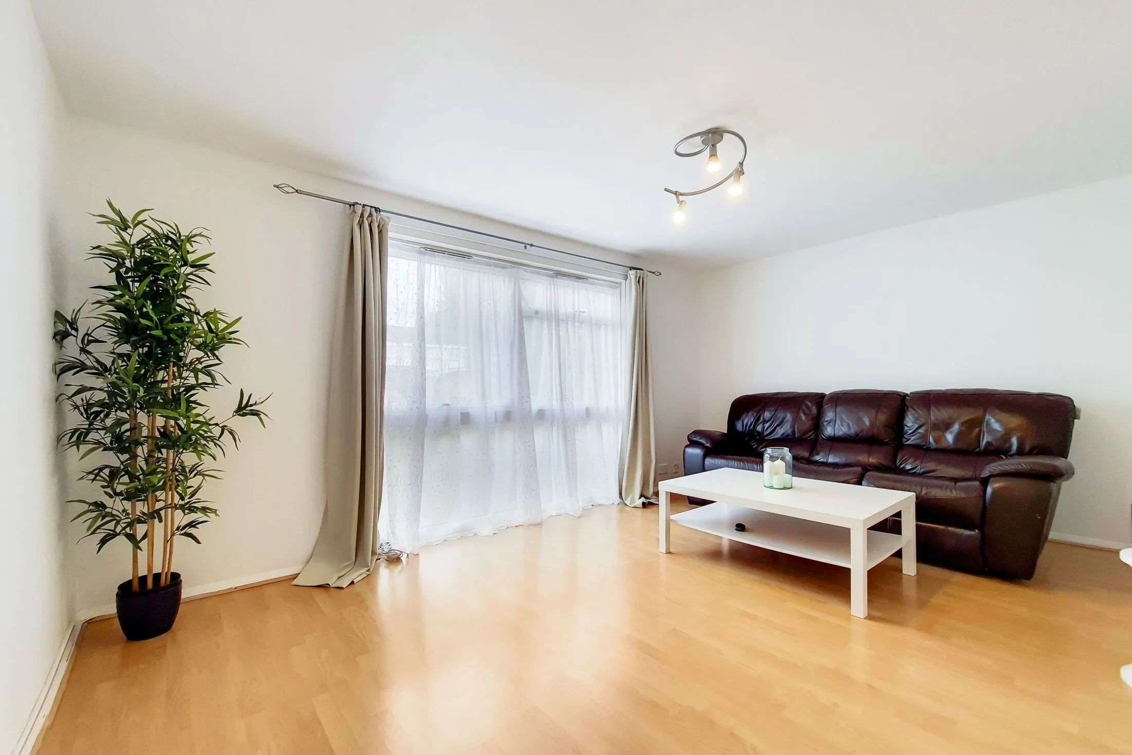 Flat Belcroft Close in Greater London