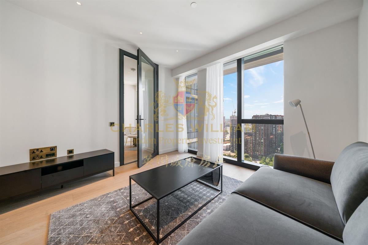 Flat Dorset Road in Greater London