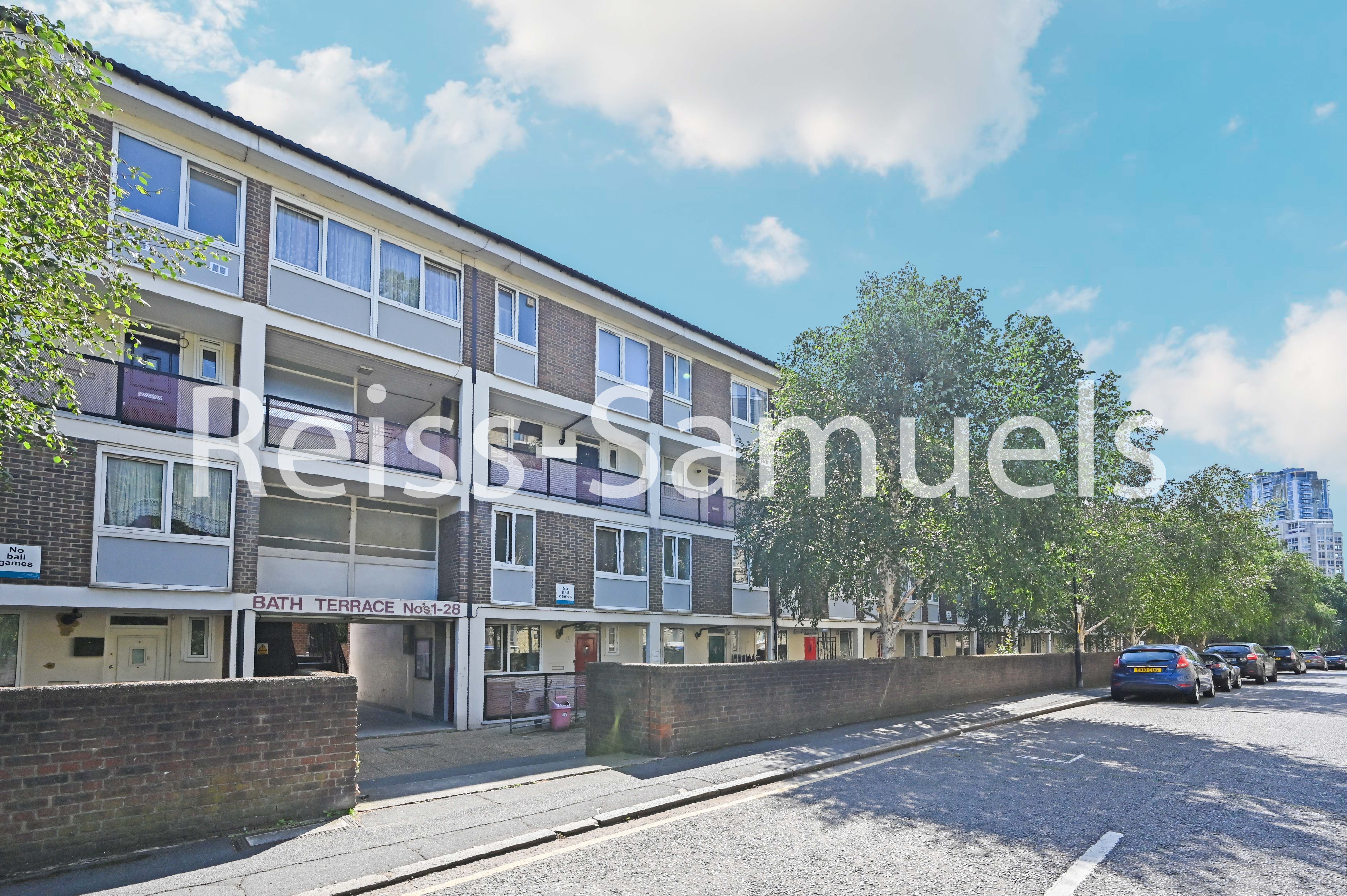 Flat Bath Terrace in Greater London