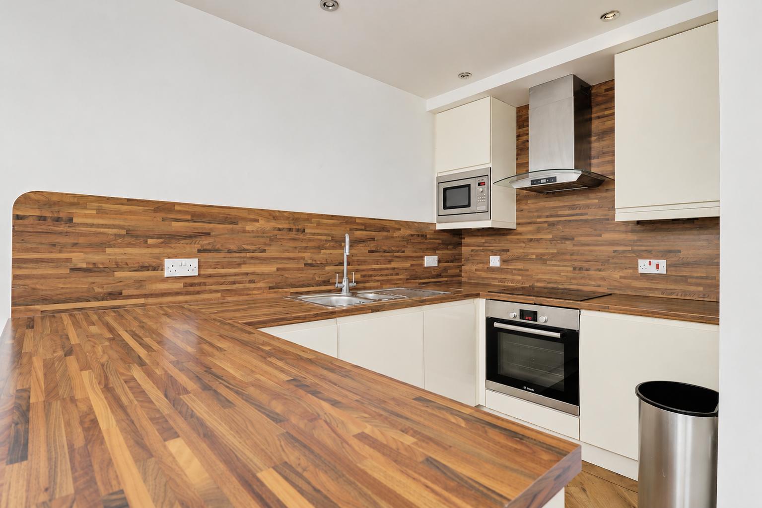 Flat Kingfisher Crescent in Rayleigh