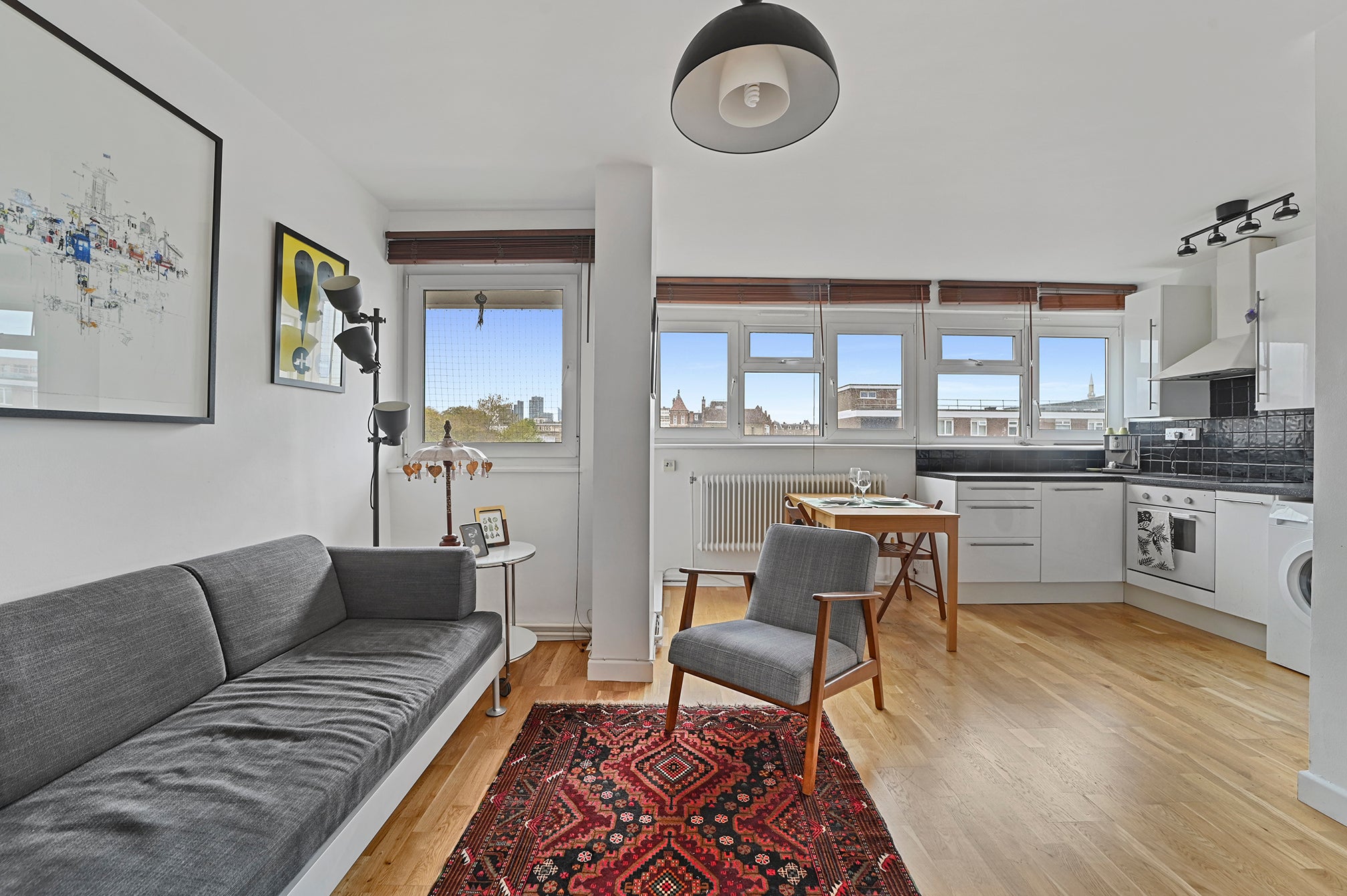 Flat Weymouth Terrace in Greater London