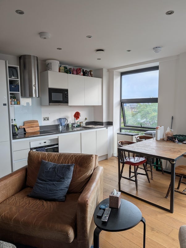 Flat Clare Street in Greater London