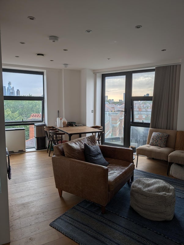 Flat Clare Street in Greater London