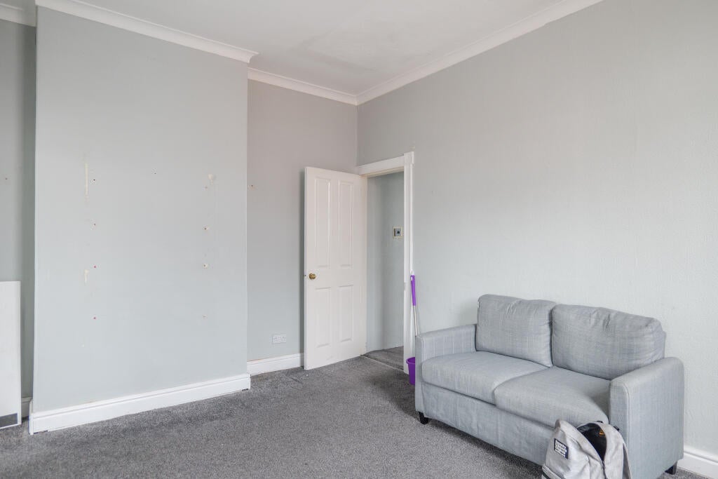 Flat Rossall Road in Blackpool