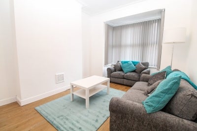 Room Wetherby Grove in Leeds