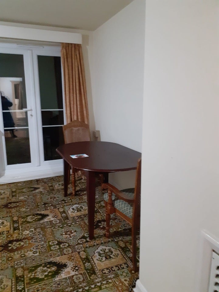 Flat Wodehouse Place in Guildford