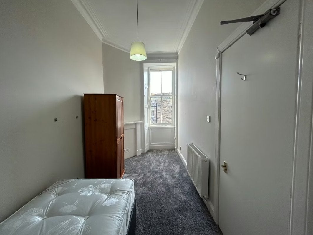 Flat Marchmont Road in City of Edinburgh
