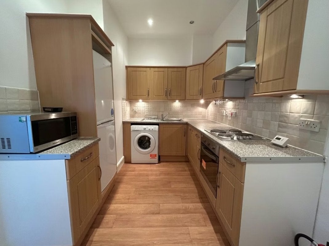 Flat Marchmont Road in City of Edinburgh
