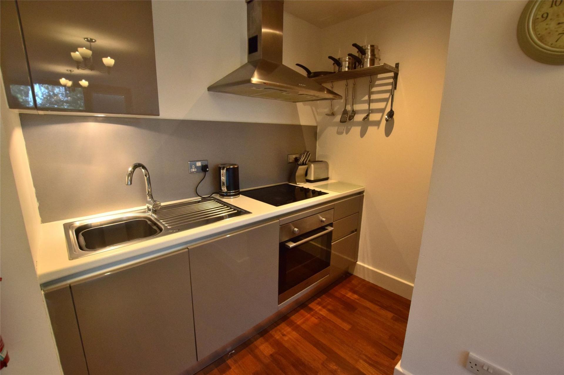Flat Lime Square in Newcastle upon Tyne