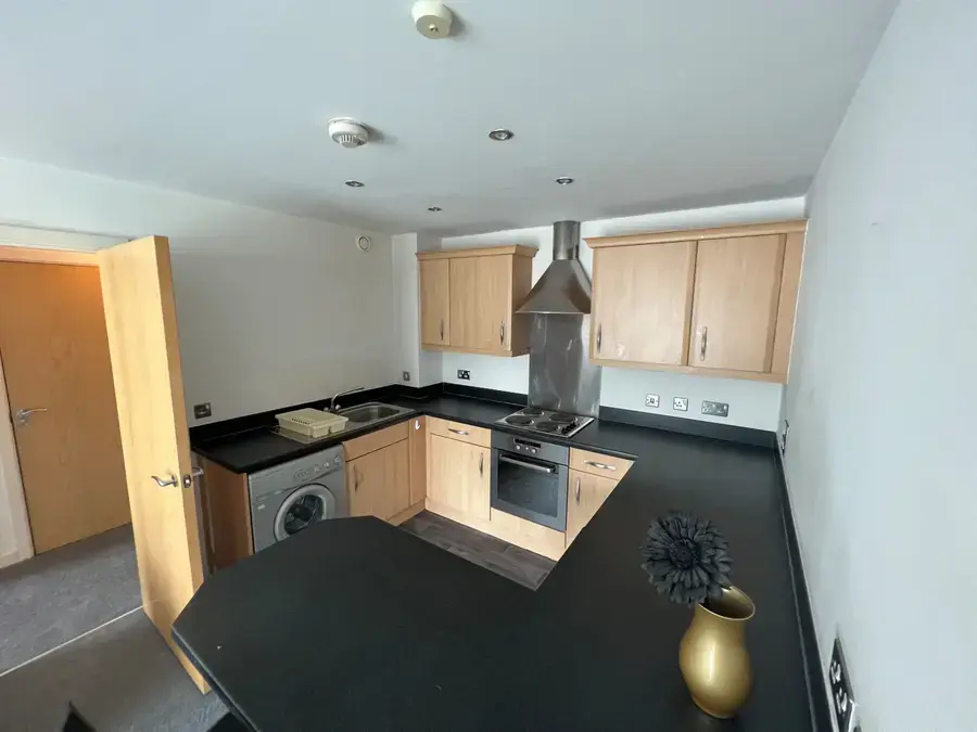 Flat Phoebe Road in Swansea