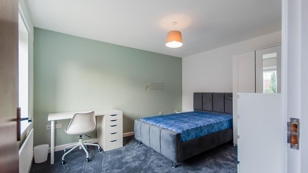 Room Newhaven Close in Birmingham