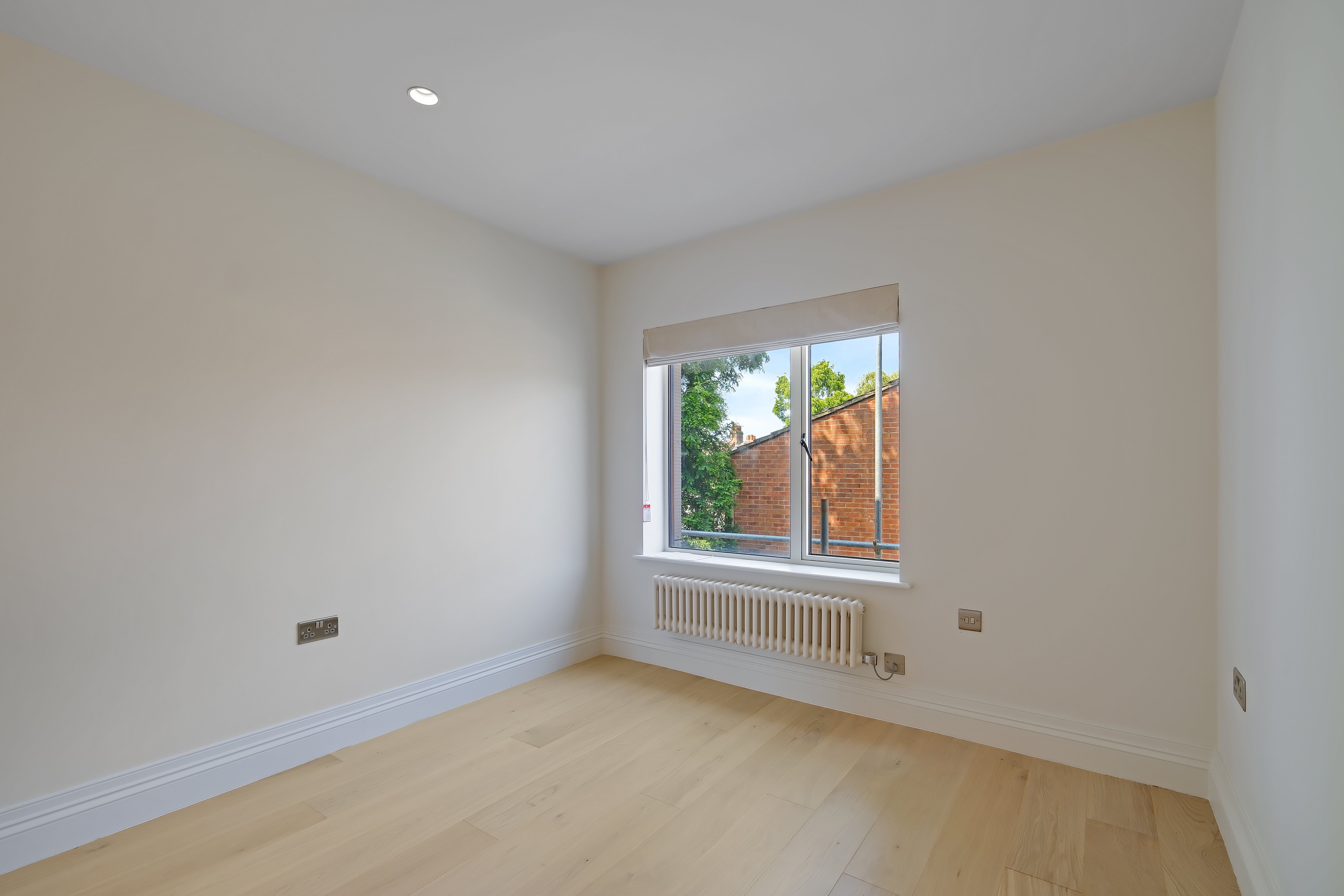 Flat St Ann's Road in Greater London