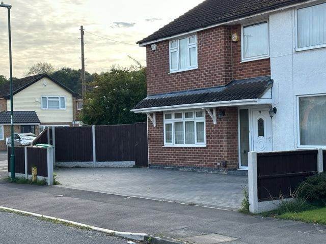 House Woodbank Drive in Nottingham