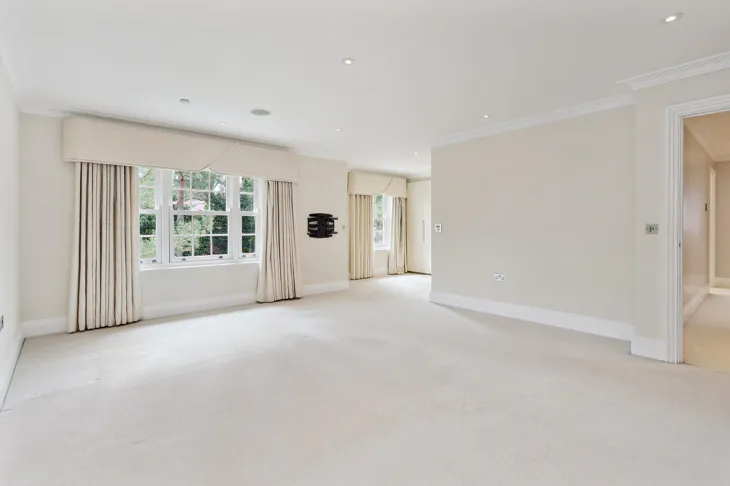 House Granville Close in Elmbridge