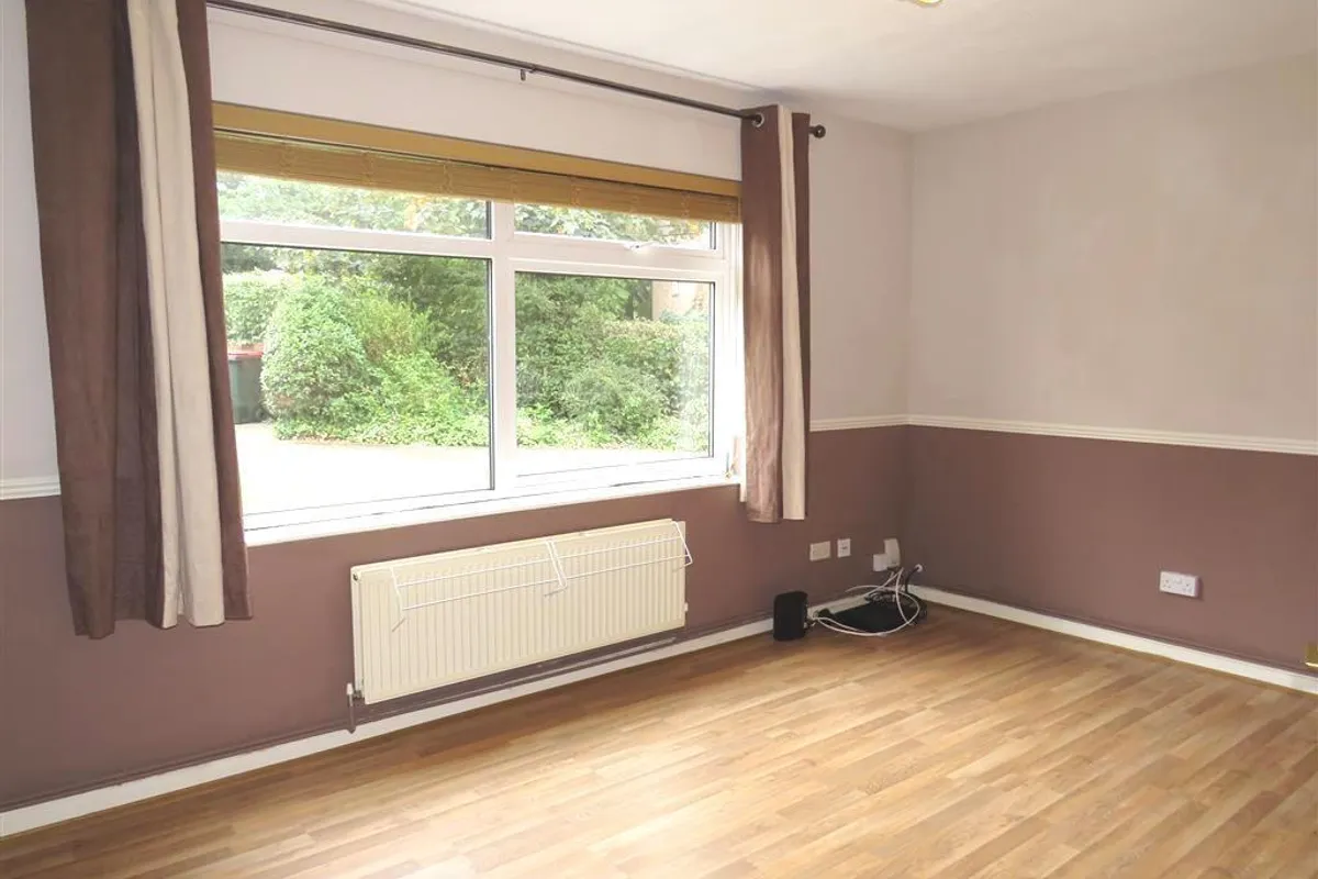 Flat Hillmead in Crawley
