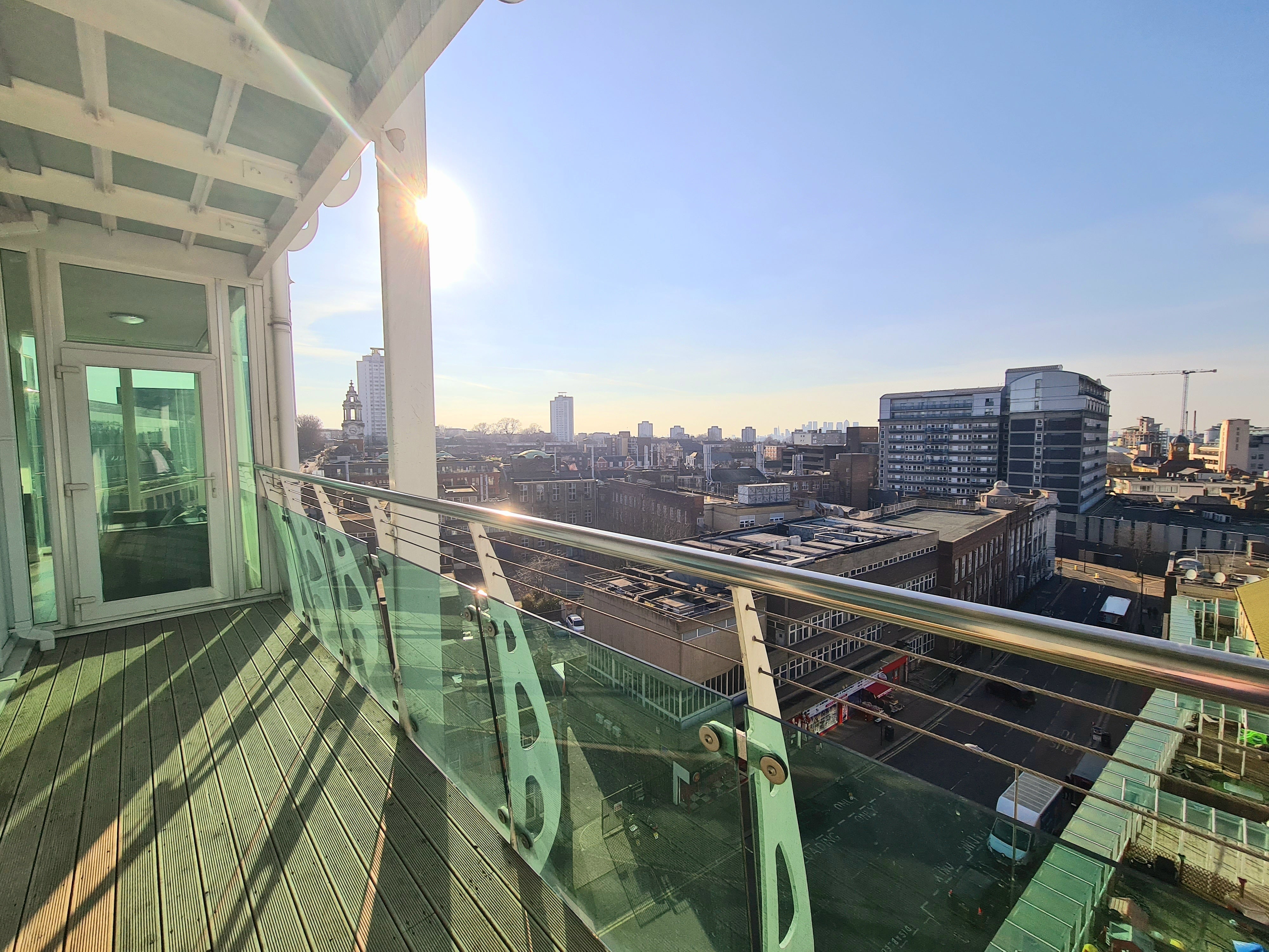 Flat Thomas Street in Greater London