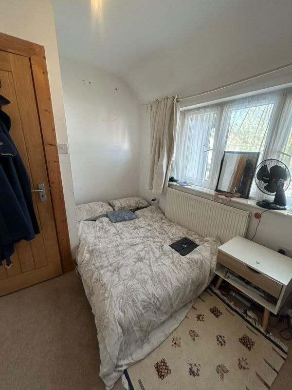 Room Uxendon Crescent in Greater London