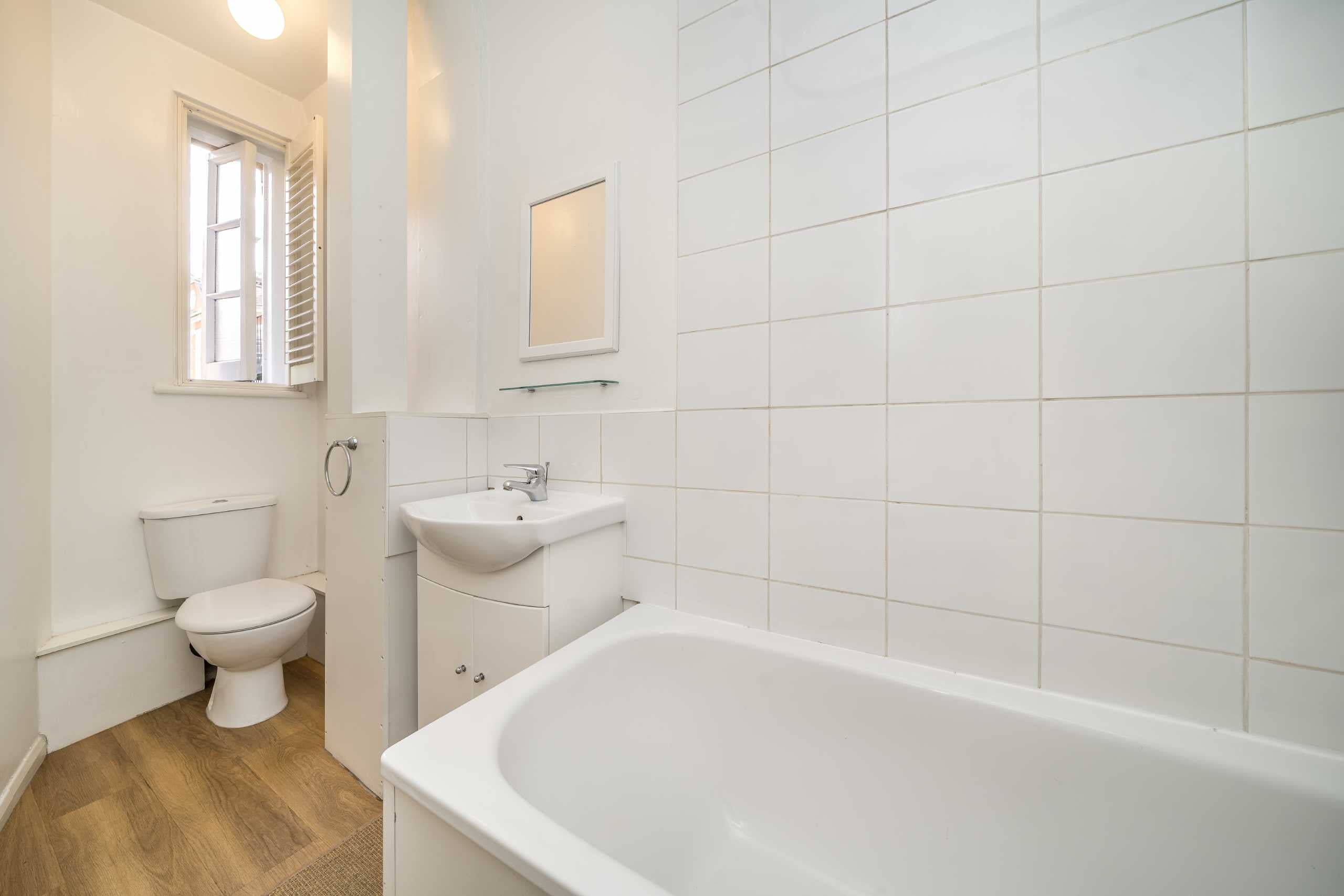 Flat Tavistock Place in Greater London