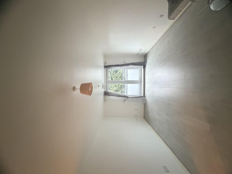 Flat Hazelbottom Road in Manchester
