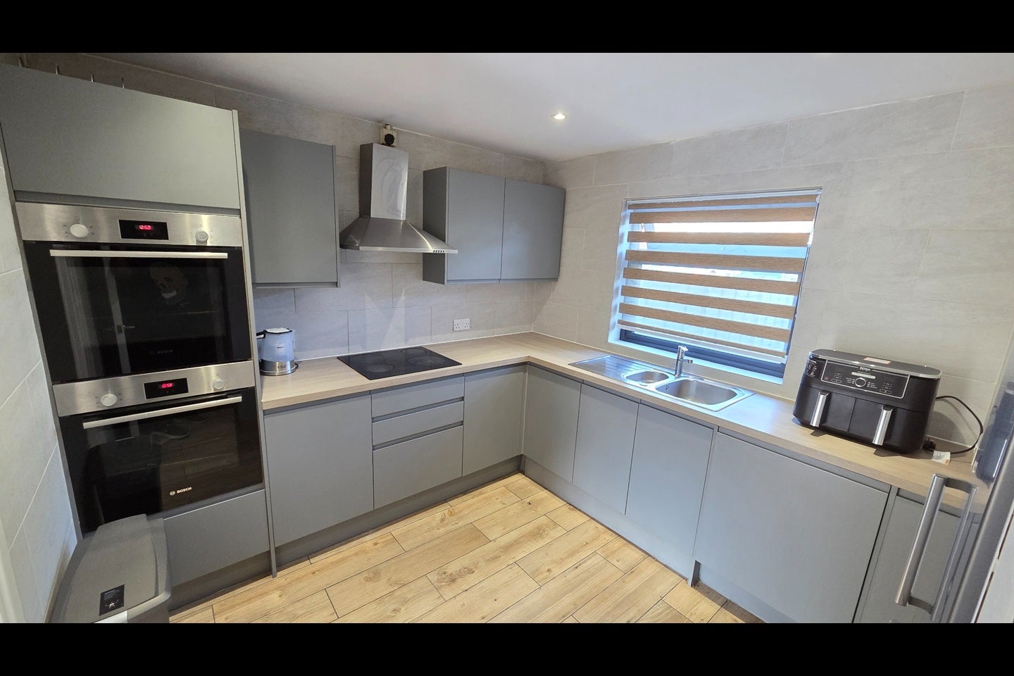 Room Cranfield Drive in Greater London