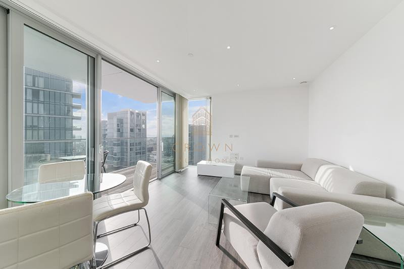 Flat Alie Street in Greater London