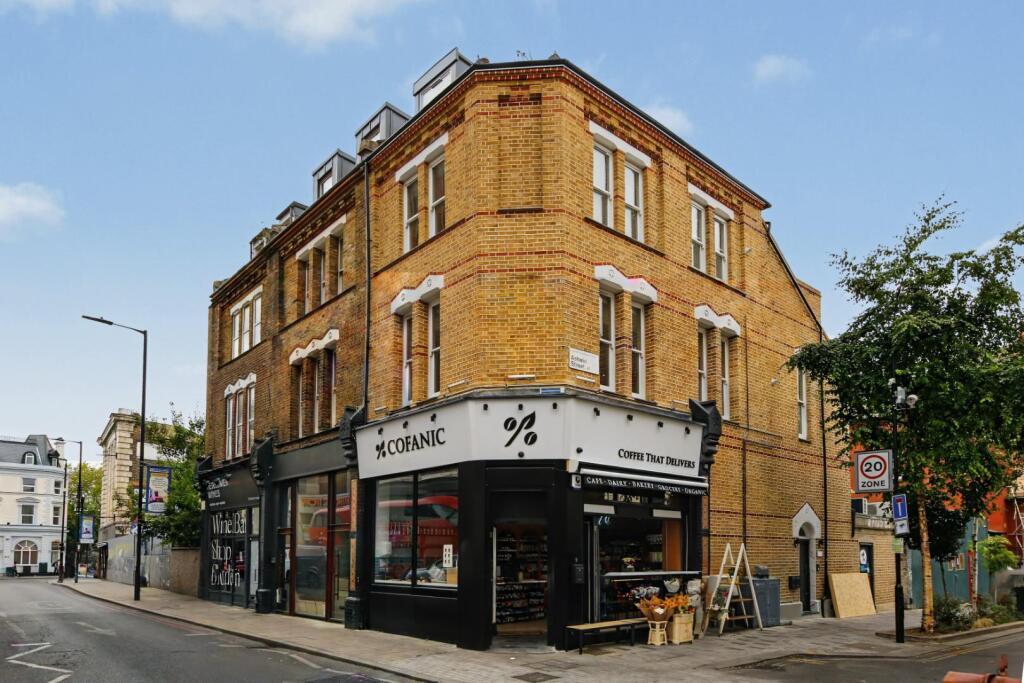 Flat Dalston Lane in Greater London